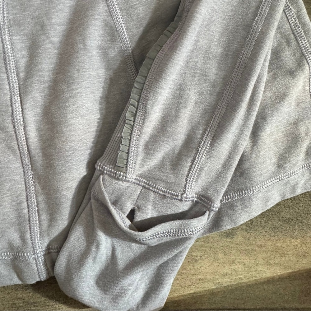 Lululemon Think Fast Pullover Cold Hands Warm Heart Gray Sz 6 Half Zip Cuffins - Picture 10 of 12